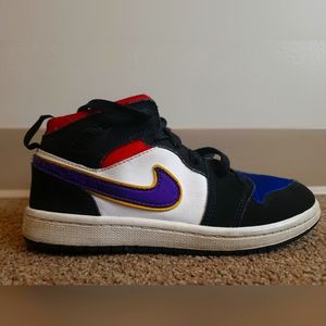JORDAN 1 MID RIVALS